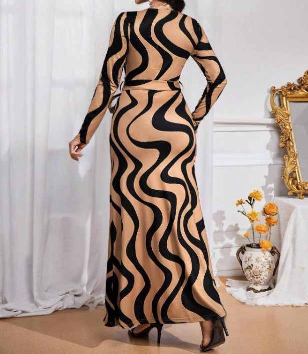 V-Neck Geo-Metric Designed  Long Sleeve Maxi Dress
